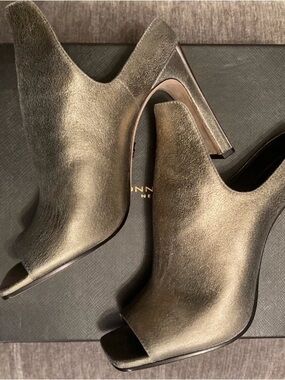 Donna Karan NY Sutton Heels Mules NWTB US9.5/EU40.5 Pewter Leather Party Luxury